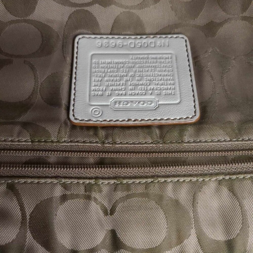 COACH Vintage Soho Flap Satchel /Shoulderbag in ivory - Picture 9 of 11